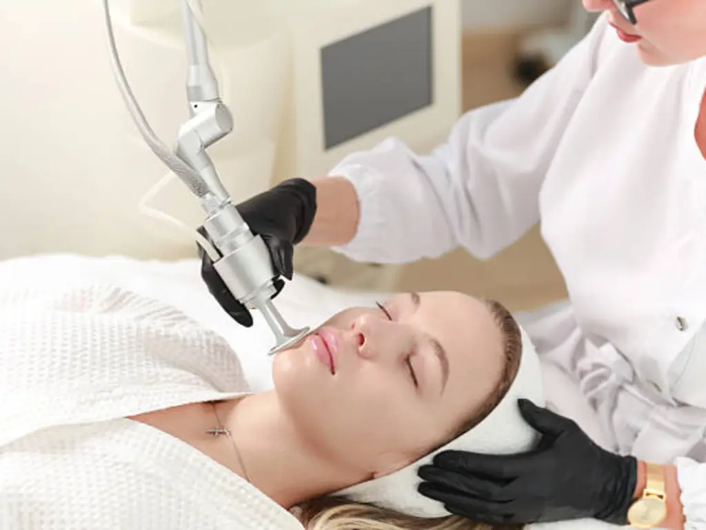Soin du visage au laser CO₂