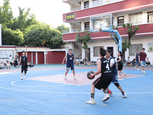 Осенняя спортивная встреча в Конмисоне